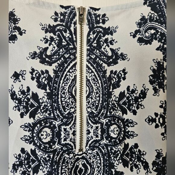 Talbots Abstract Geometric Print Navy Blue& Beige Short Sleeve Blouse Size XL - Picture 5 of 5